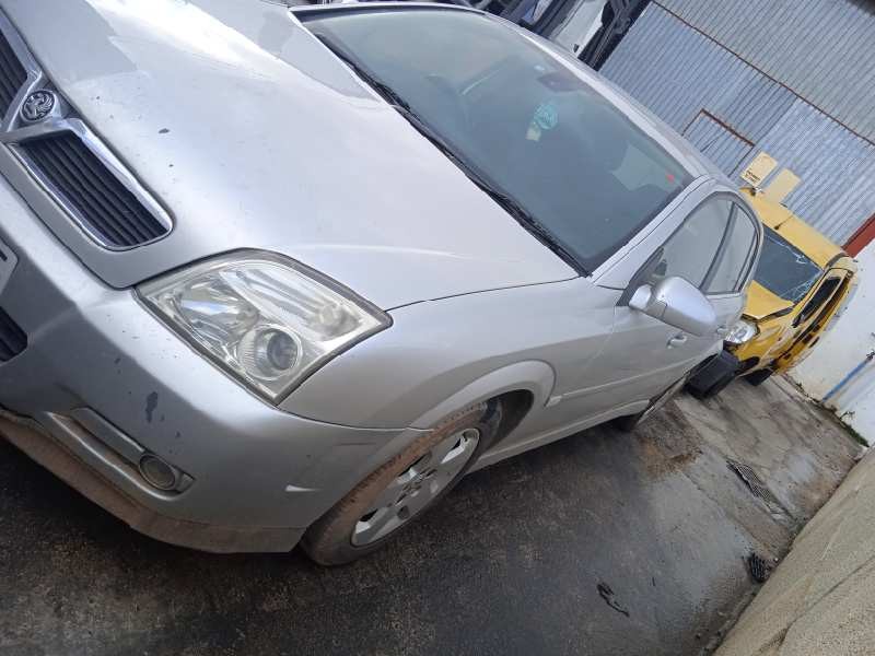 opel signum del año 2004