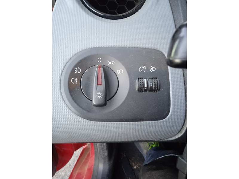 seat ibiza (6j5) del año 2014