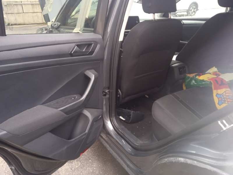 volkswagen t-roc del año 2023