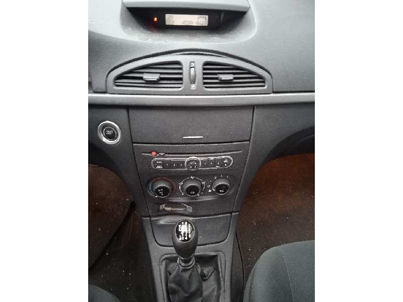 renault laguna ii (bg0) del año 2006