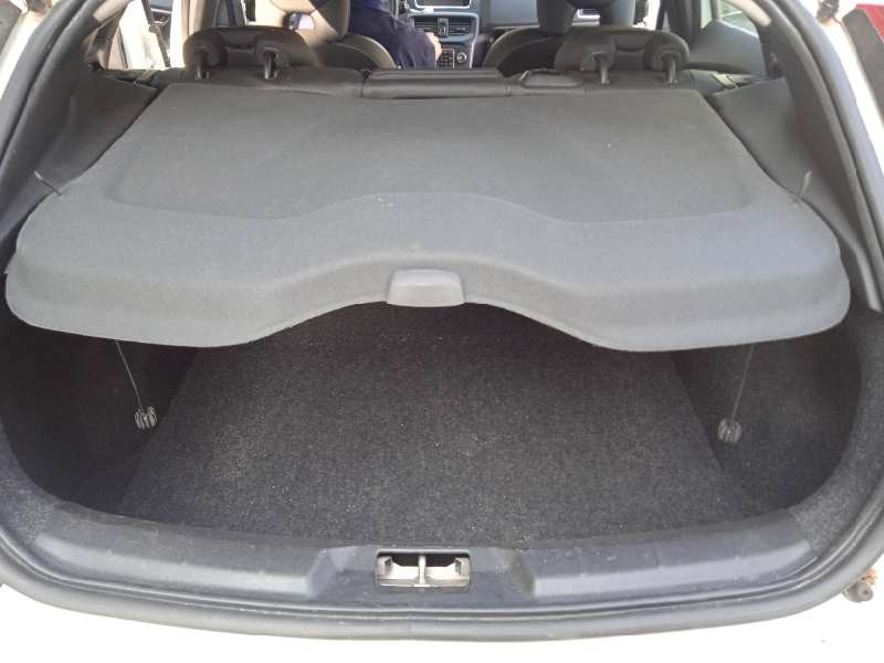 volvo v40 del año 2018