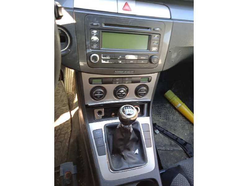 volkswagen passat variant (3c5) del año 2006