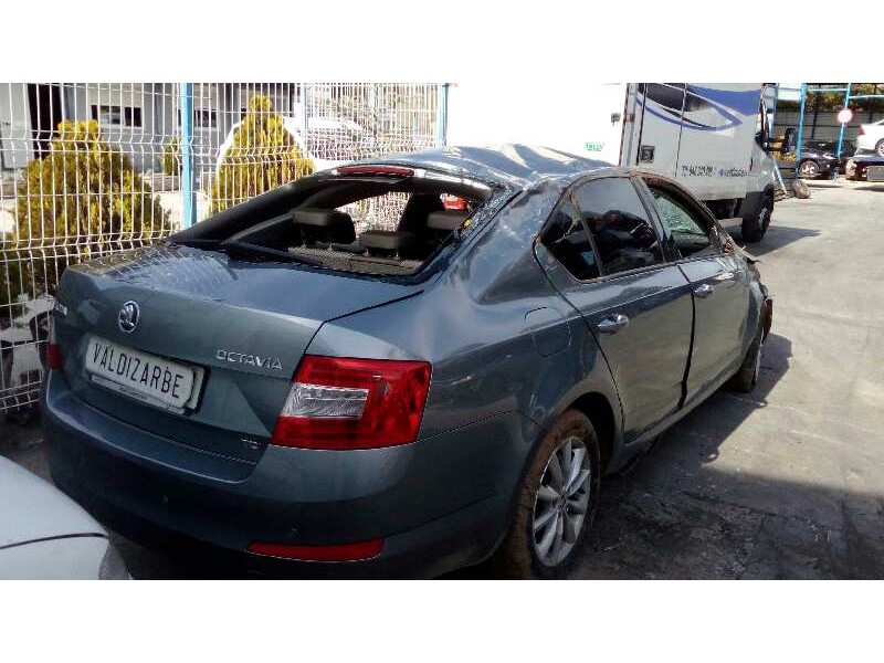 skoda octavia lim. (5e3) del año 2013