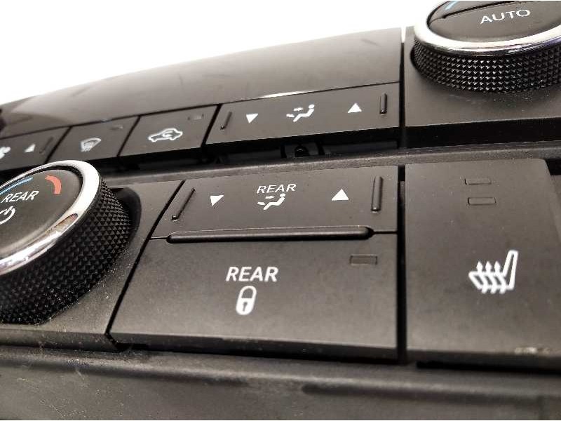 Recambio de mando climatizador para chrysler grand voyager 2.8 crd cat referencia OEM IAM P55111917AE  