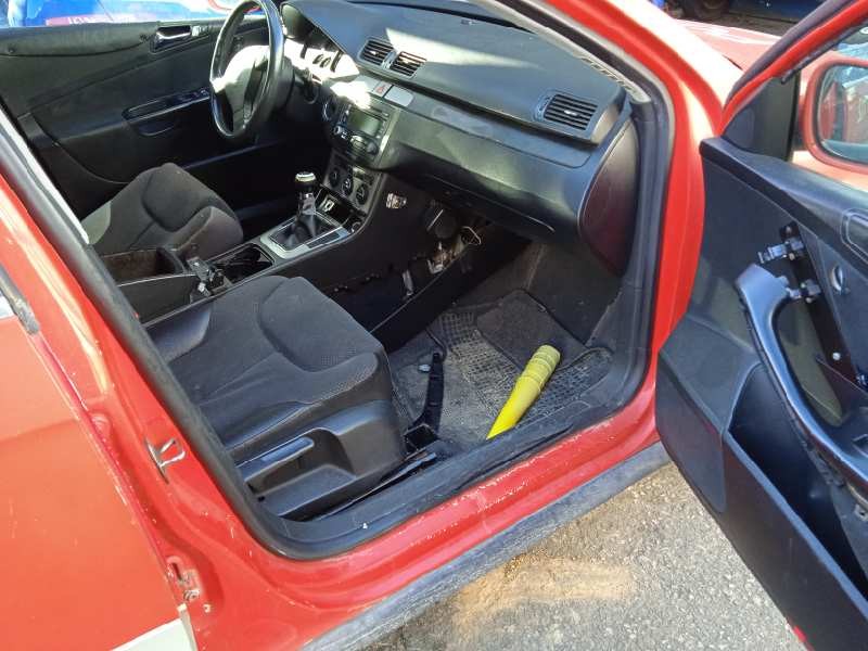 volkswagen passat variant (3c5) del año 2006