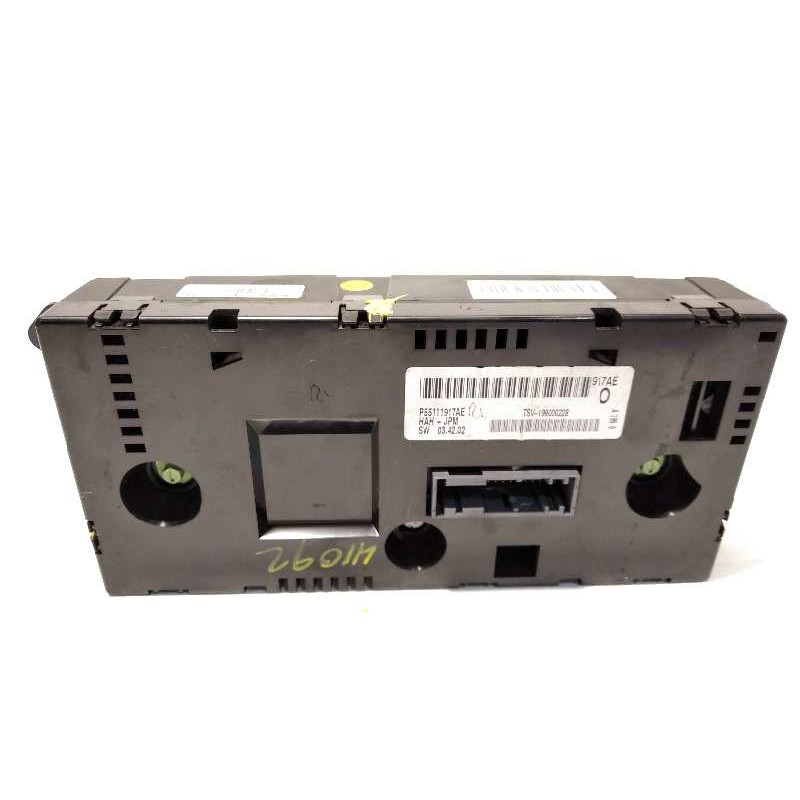 Recambio de mando climatizador para chrysler grand voyager 2.8 crd cat referencia OEM IAM P55111917AE  