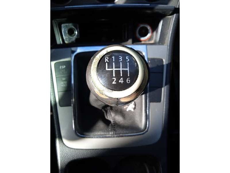 volkswagen passat variant (3c5) del año 2006