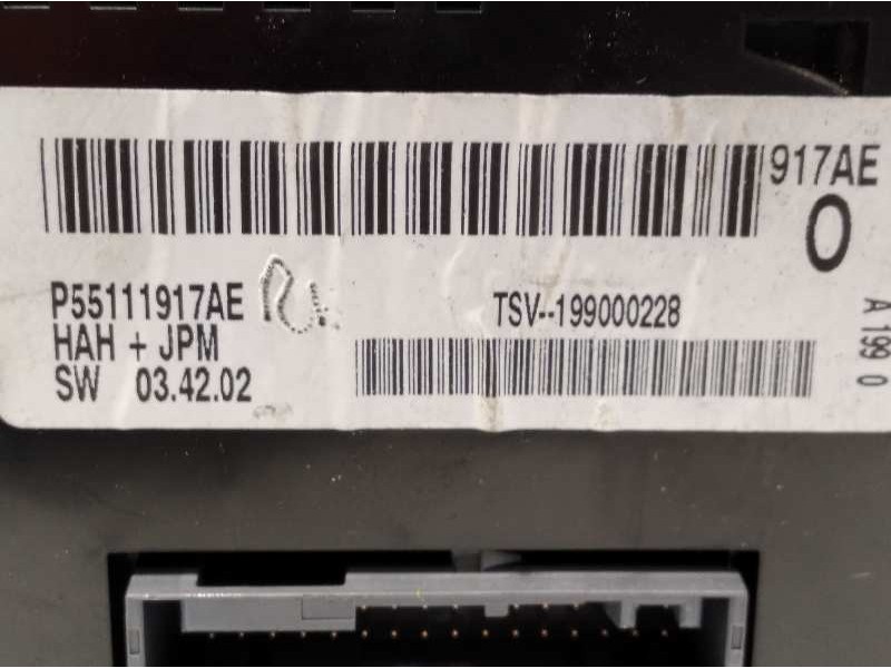 Recambio de mando climatizador para chrysler grand voyager 2.8 crd cat referencia OEM IAM P55111917AE  