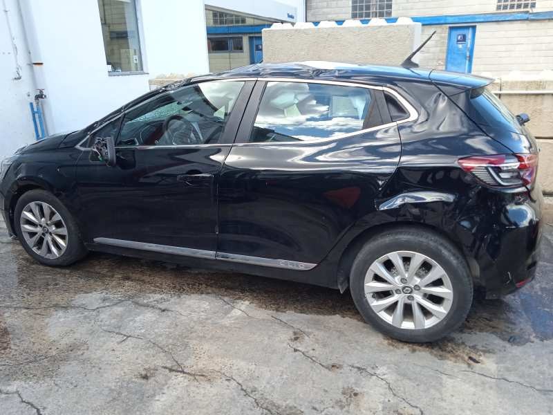 renault clio v del año 2020