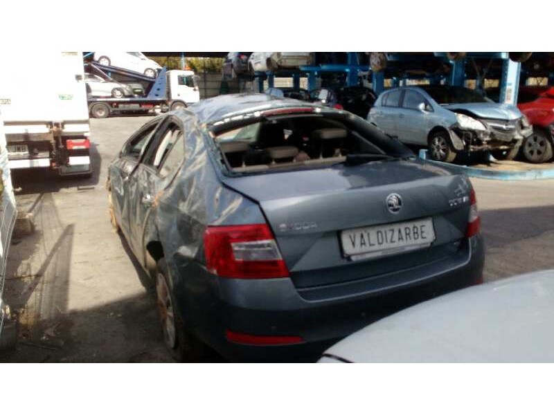 skoda octavia lim. (5e3) del año 2013