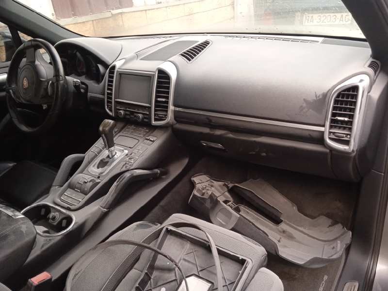 porsche cayenne (typ 92aa) del año 2011