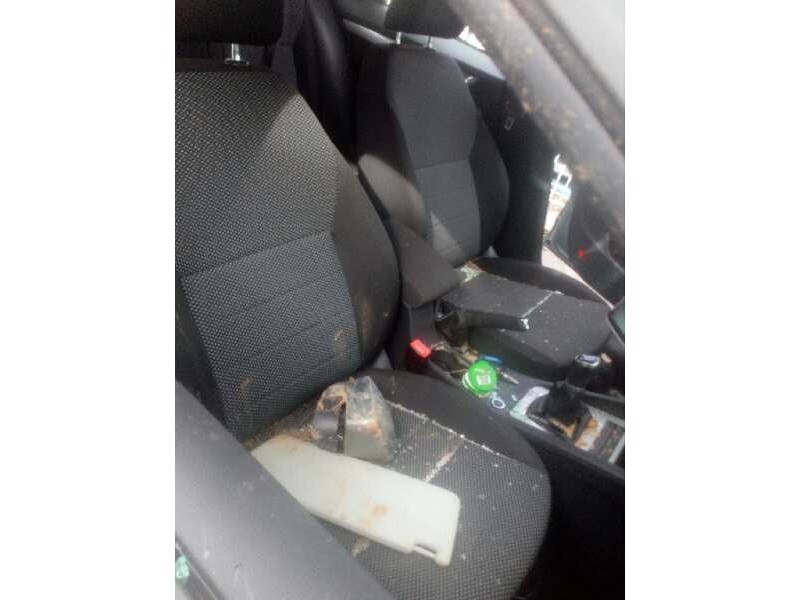 skoda octavia lim. (5e3) del año 2013