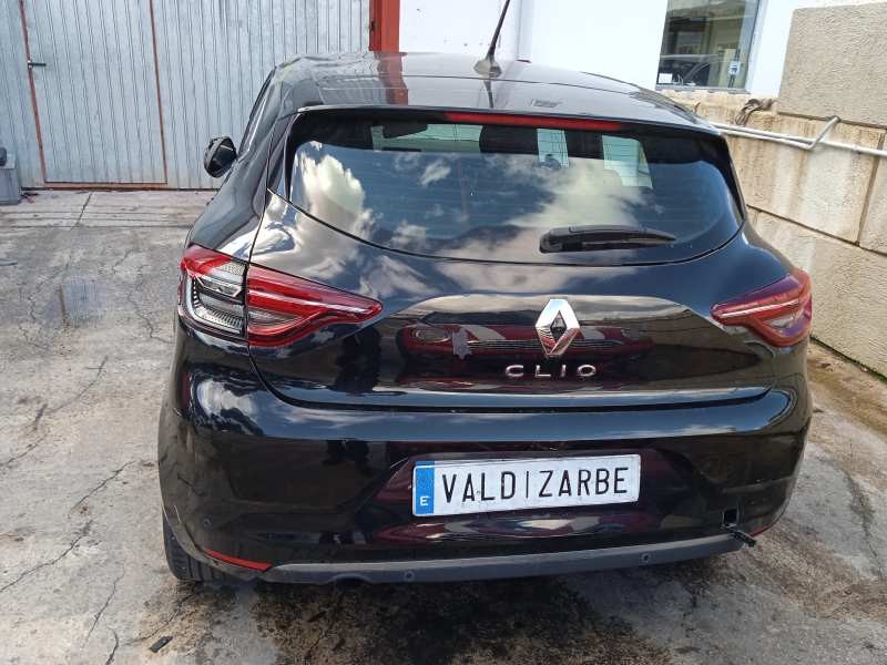 renault clio v del año 2020