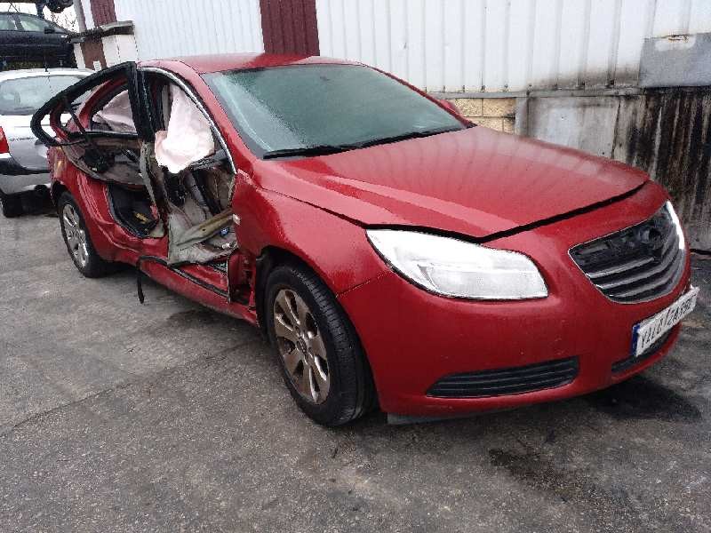 opel insignia berlina del año 2010