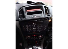 opel insignia berlina del año 2010 2