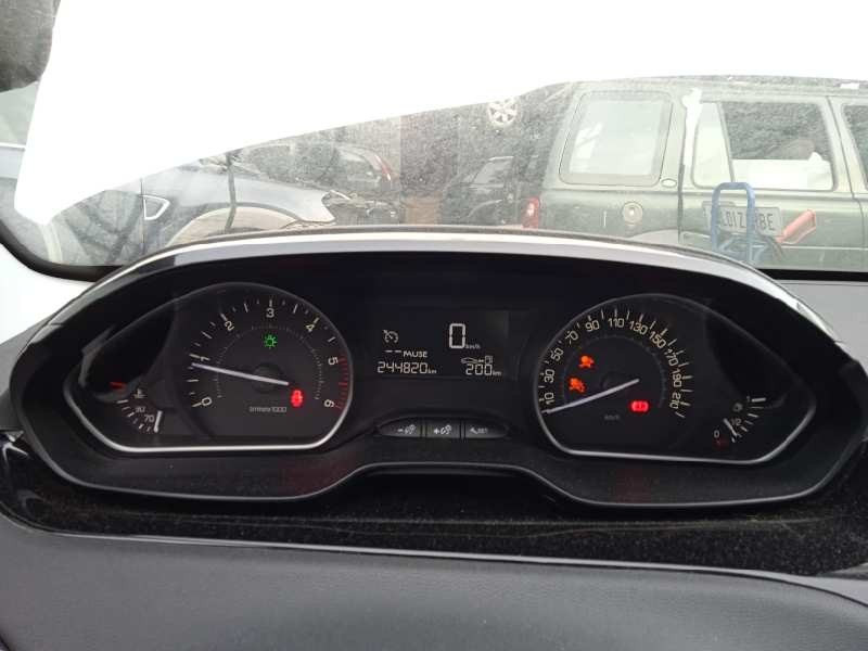 peugeot 208 del año 2016