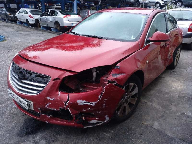 opel insignia berlina del año 2010