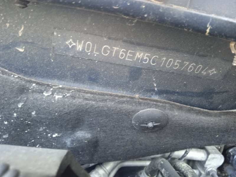 opel insignia berlina del año 2012