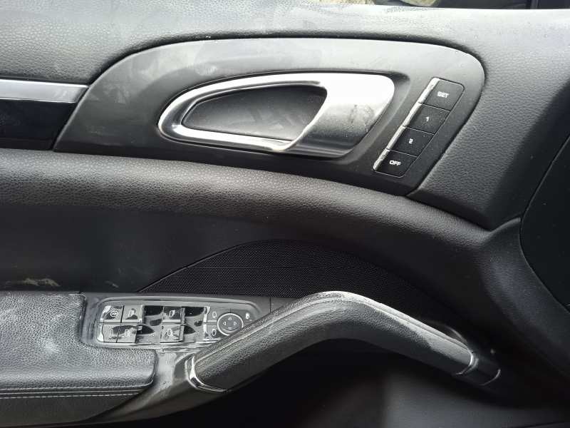 porsche cayenne (typ 92aa) del año 2011