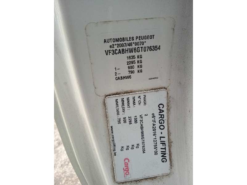 peugeot 208 del año 2016