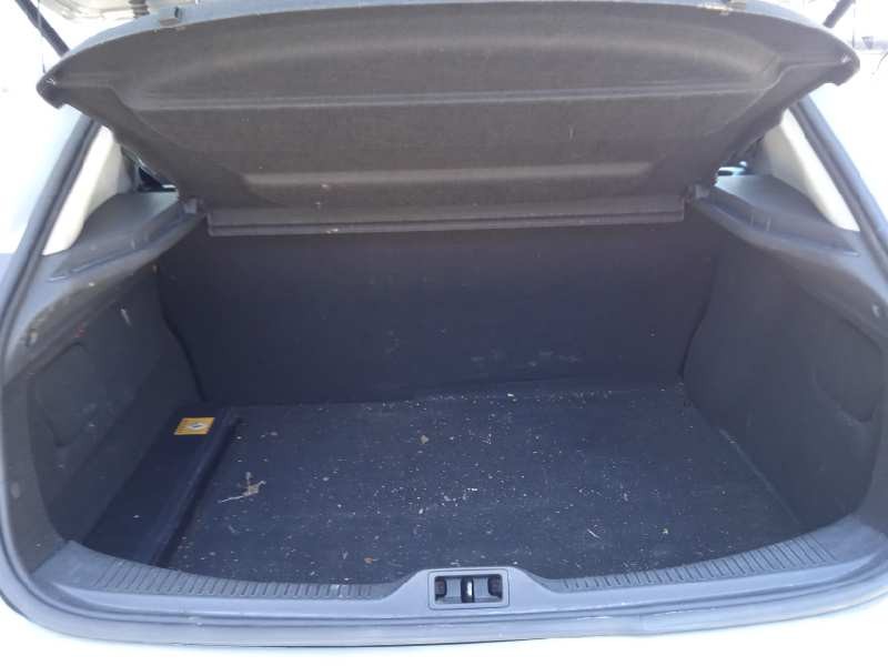 renault megane iii berlina 5 p del año 2010