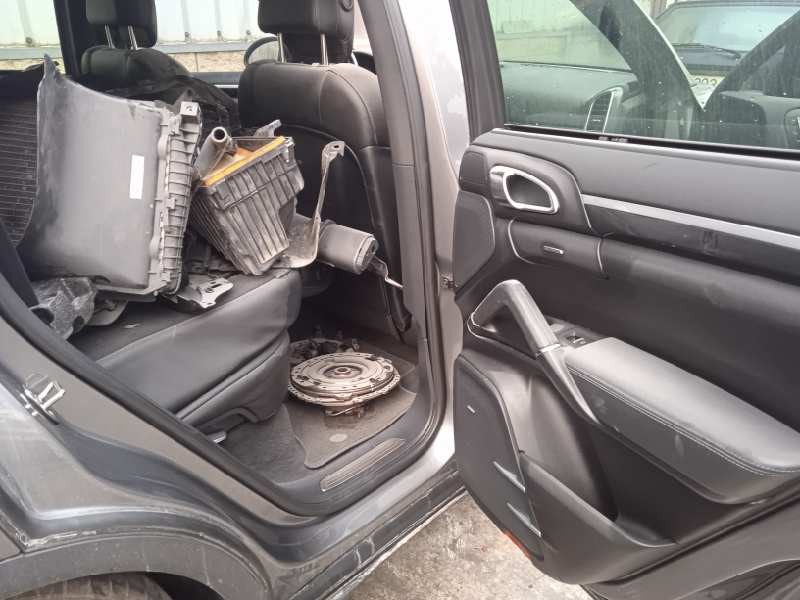 porsche cayenne (typ 92aa) del año 2011