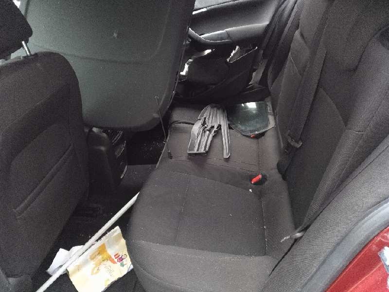 opel insignia berlina del año 2010