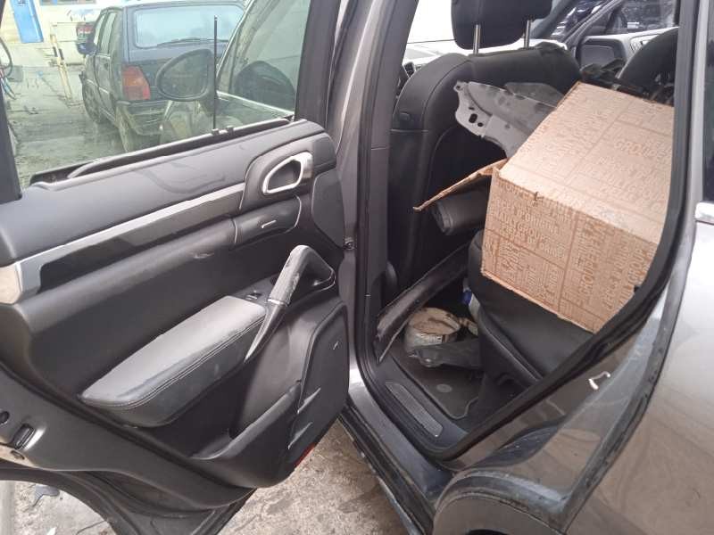 porsche cayenne (typ 92aa) del año 2011