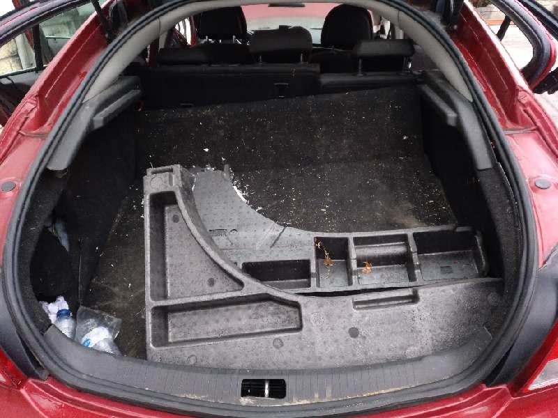 opel insignia berlina del año 2010