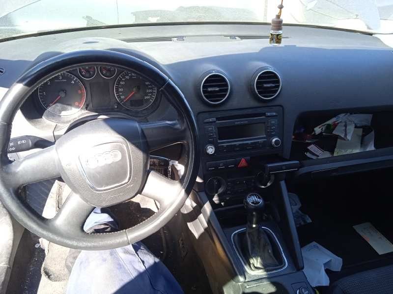 audi a3 sportback (8p) del año 2008