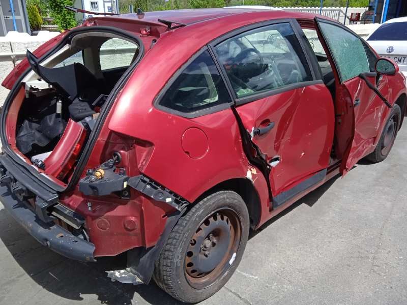 citroën c4 berlina del año 2006