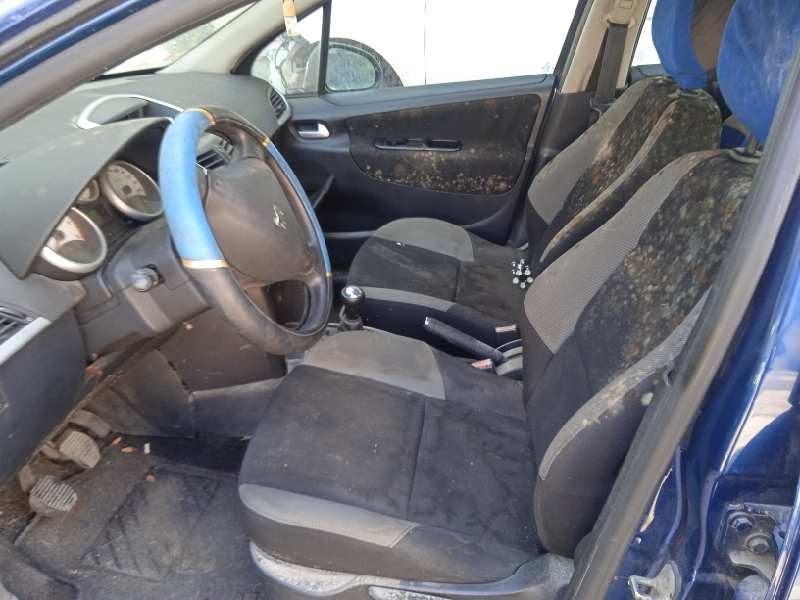 peugeot 207 del año 2006