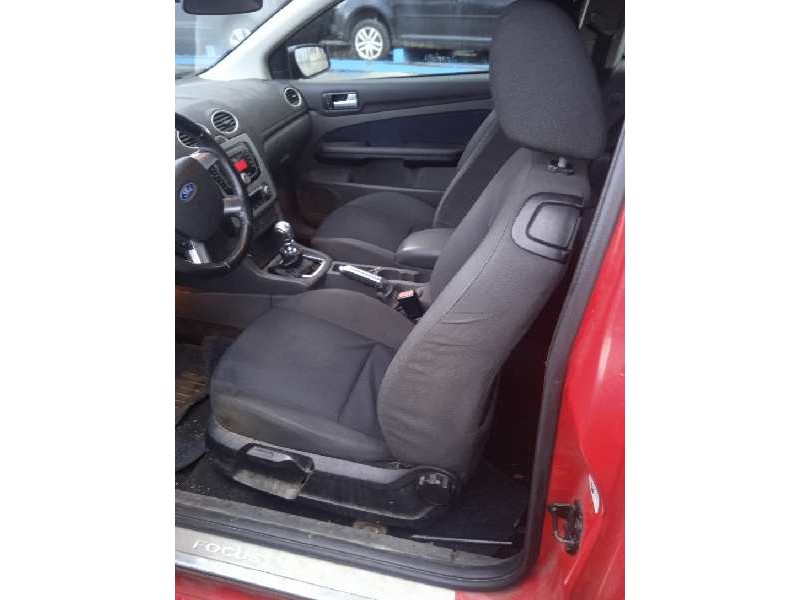 ford focus berlina (cap) del año 2007