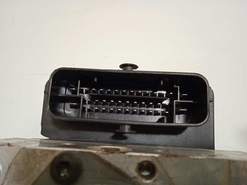 Recambio de abs para kia cee´d 1.6 crdi cat referencia OEM IAM 58920A2330 6158945200 A258920900