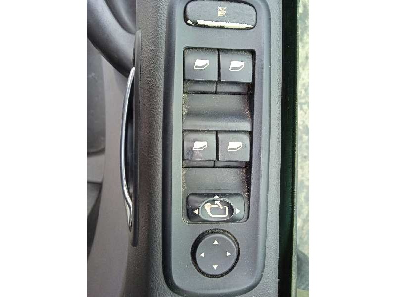 peugeot 807 del año 2006