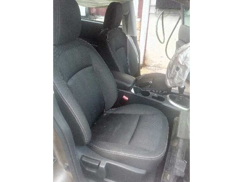 nissan qashqai (j10) del año 2011