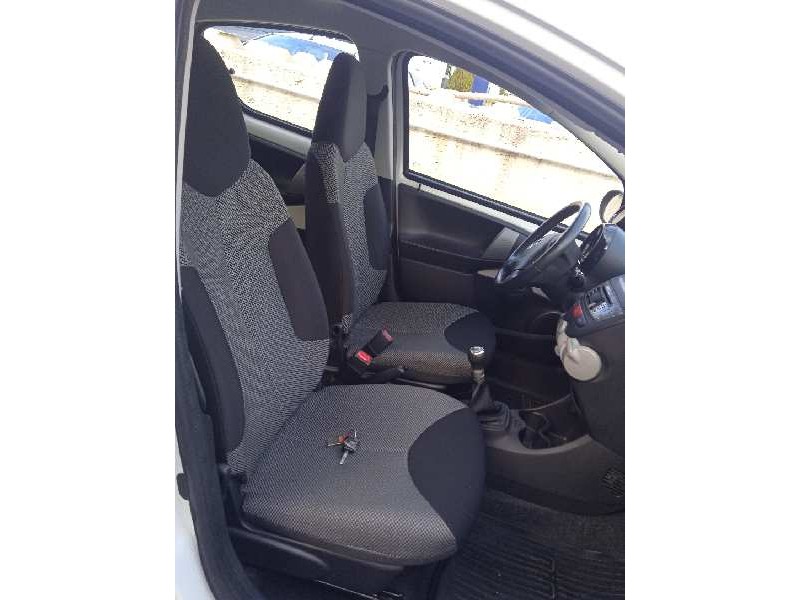 toyota aygo (kgb/wnb) del año 2012