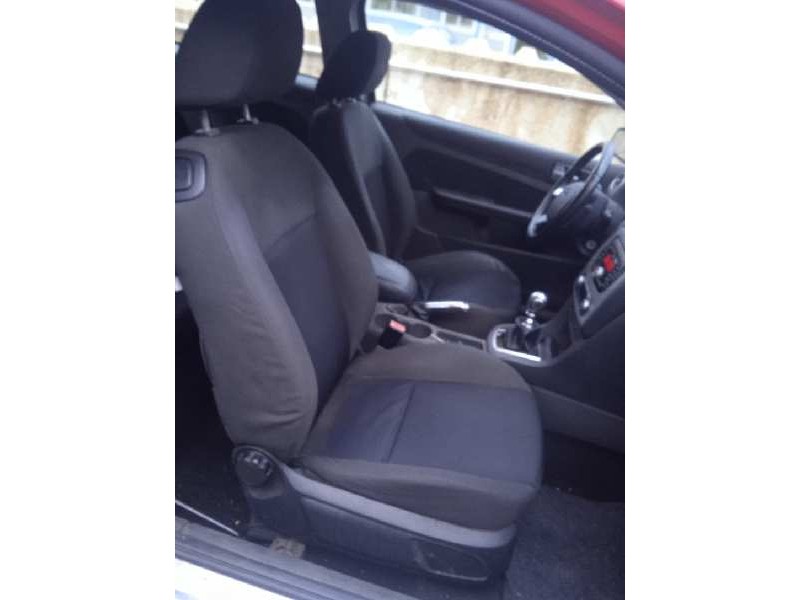 ford focus berlina (cap) del año 2007