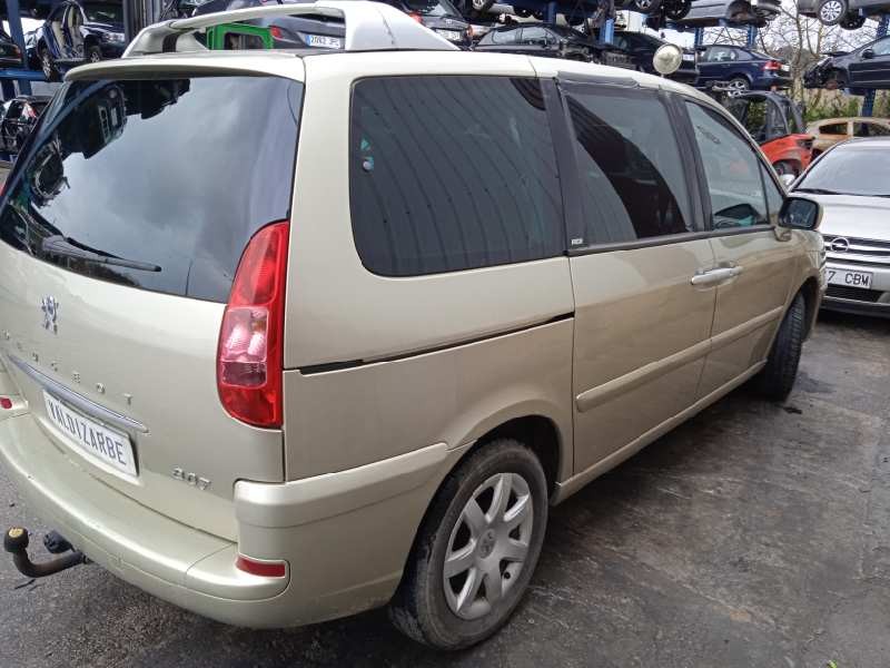 peugeot 807 del año 2006