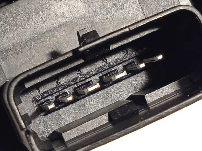 Recambio de elevalunas trasero izquierdo para peugeot 3008 1.6 blue-hdi fap referencia OEM IAM 9810488580  