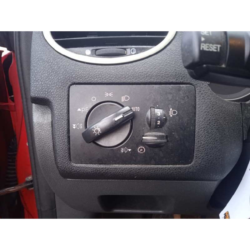 ford focus berlina (cap) del año 2007