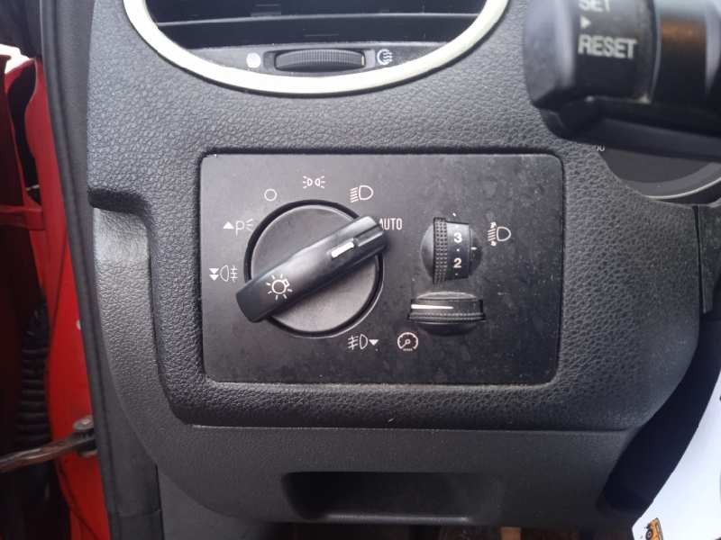 ford focus berlina (cap) del año 2007