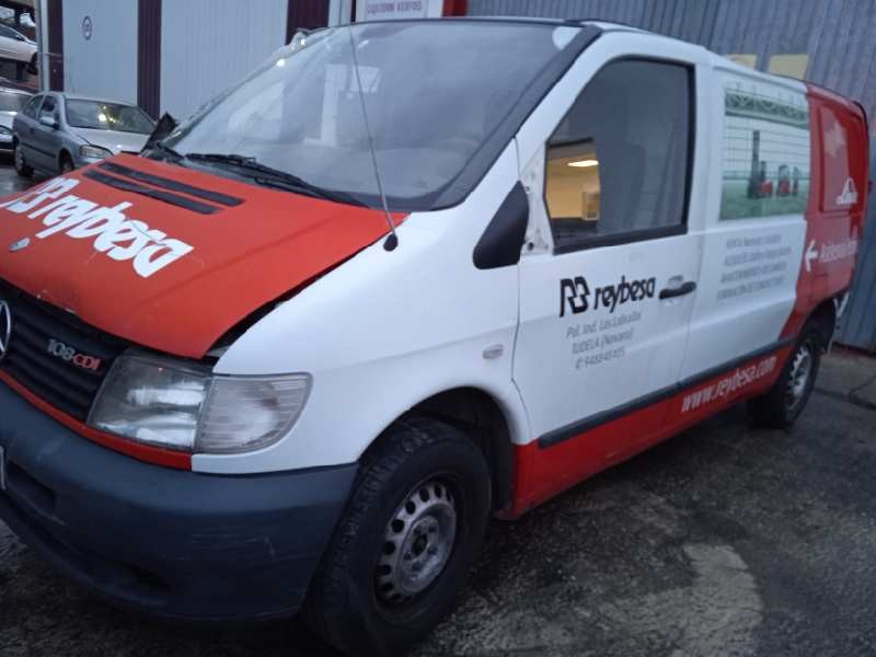 mercedes-benz vito (w638) caja cerrada del año 2002
