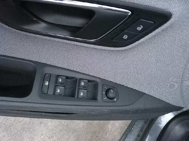 seat leon sc (5f5) del año 2018