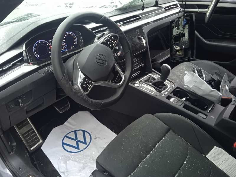 volkswagen arteon (3h8) del año 2023