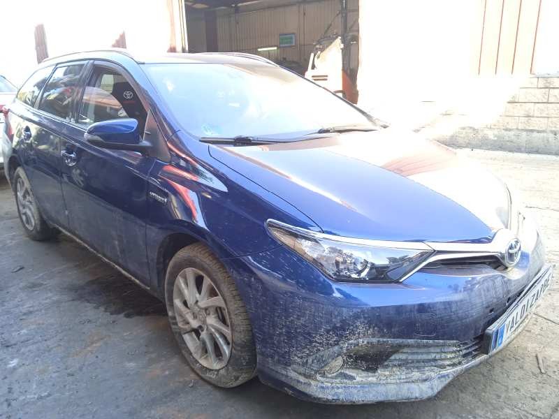 toyota auris touring sports (e18) del año 2017