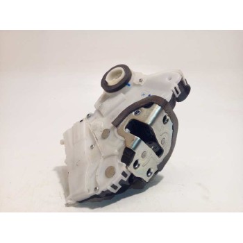CERRADURA PUERTA DELANTERA DERECHA 61032FJ040 