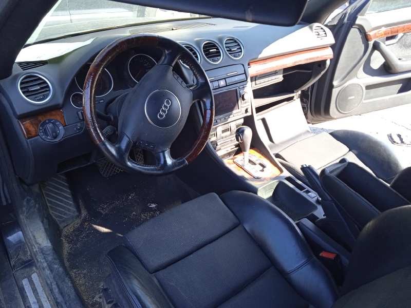 audi a4 cabrio (8h) del año 2004