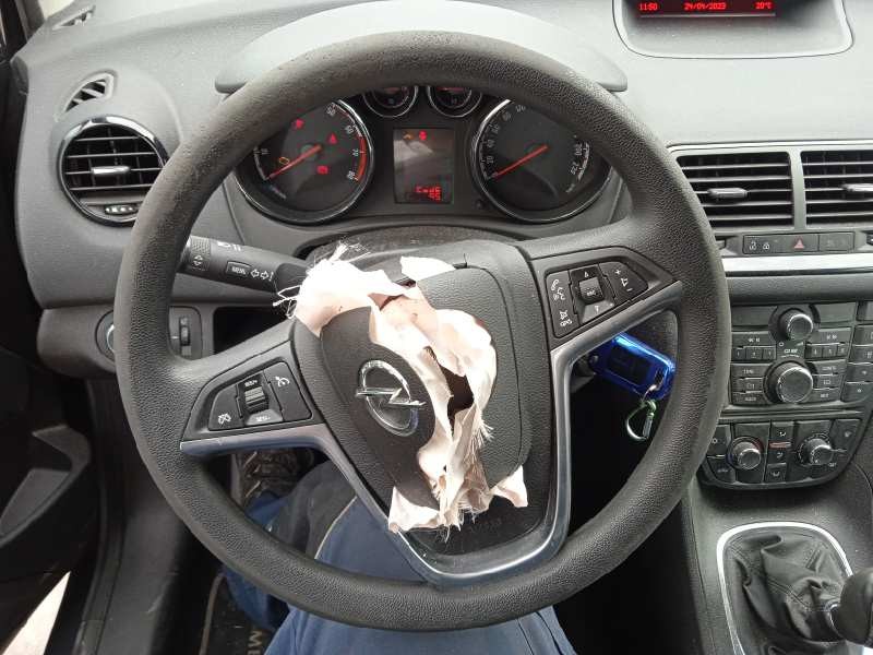 opel meriva b del año 2011