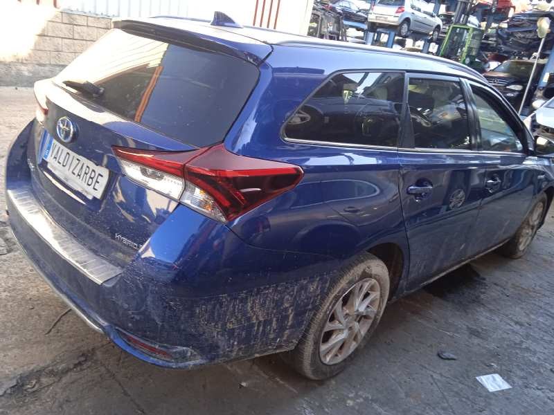 toyota auris touring sports (e18) del año 2017